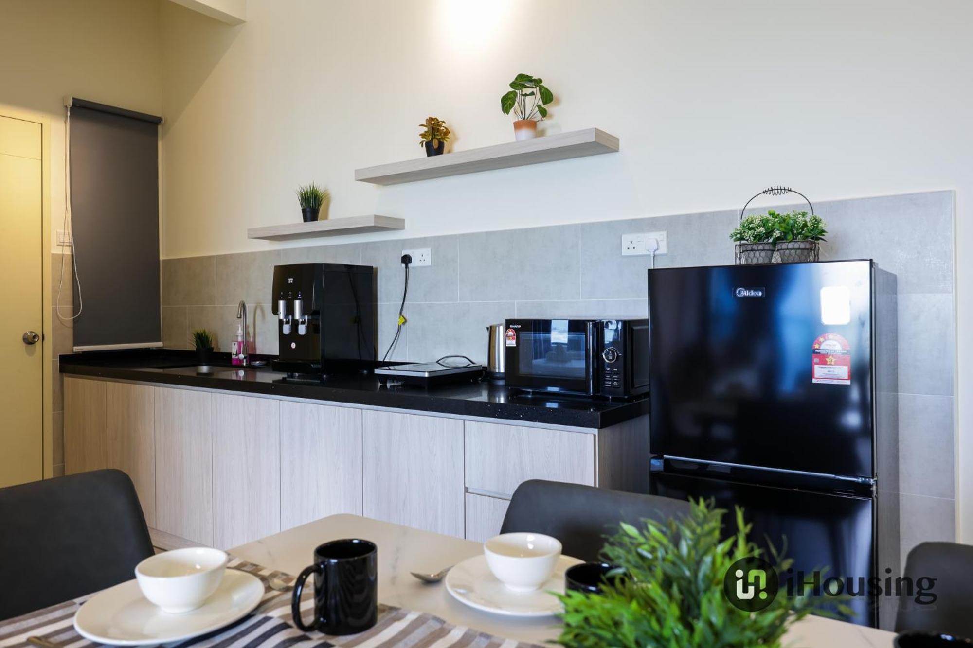 Atlantis Executive By I Housing Apartment *